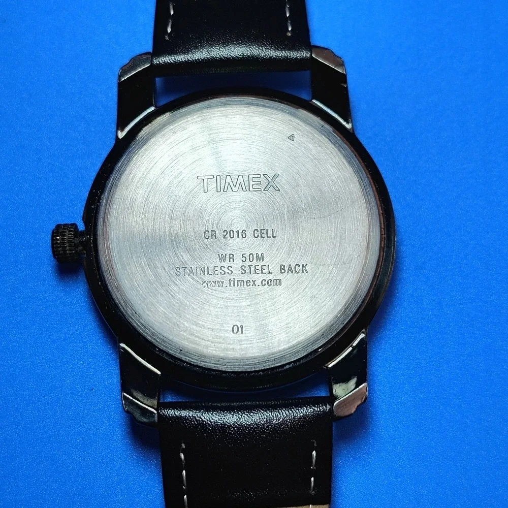 Vintage‎ 2001 Timex Indiglo Date 39mm Mens Quartz Watch Black New Leather Strap